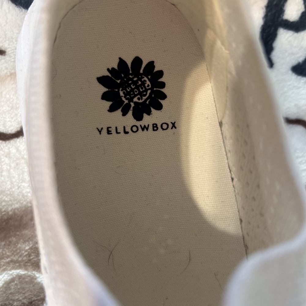 Shoes - Picture 2 of 5